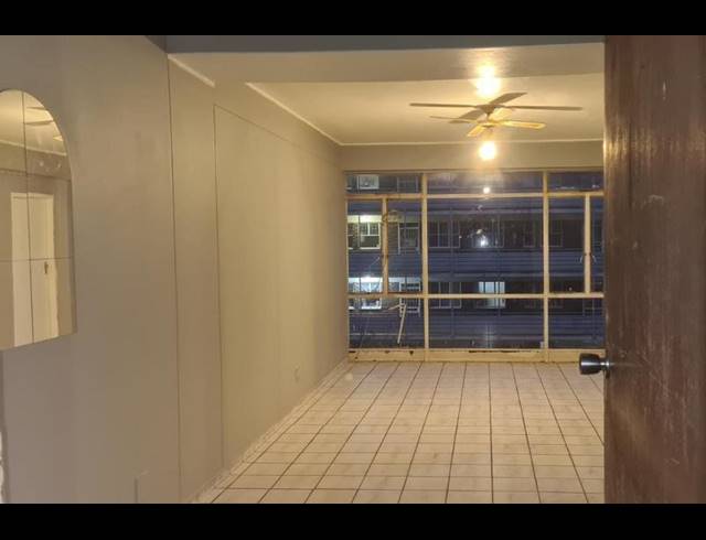 2 BEDROOM PROPERTY TO RENT IN RHODESFIELD